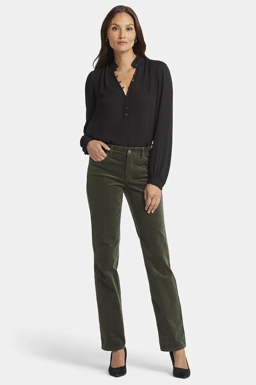 Marilyn Straight Corduroy Broek Groen | Vine Leaf